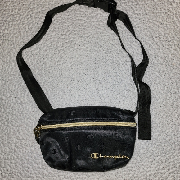 Like New Champion Gold And Black , Fanny Pack , Or Crossbody Bag - Picture 2 of 10